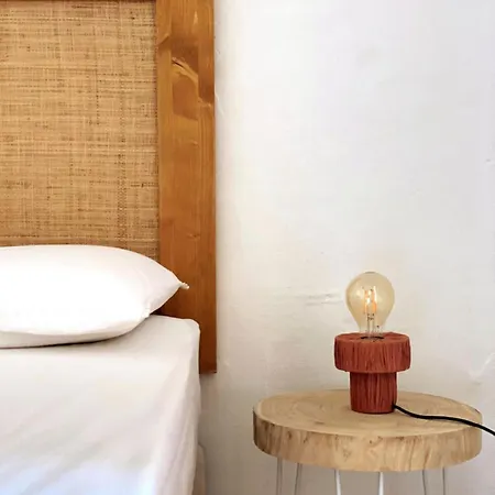 펜션 Cozy Flat Stunning Sea View, 10' From Chia Beaches