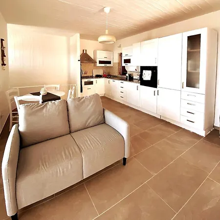 Nyaraló Cozy Flat Stunning Sea View, 10' From Chia Beaches *
