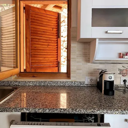 Cozy Flat Stunning Sea View, 10' From Chia Beaches Nyaraló *