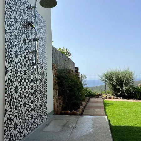Cozy Flat Stunning Sea View, 10' From Chia Beaches